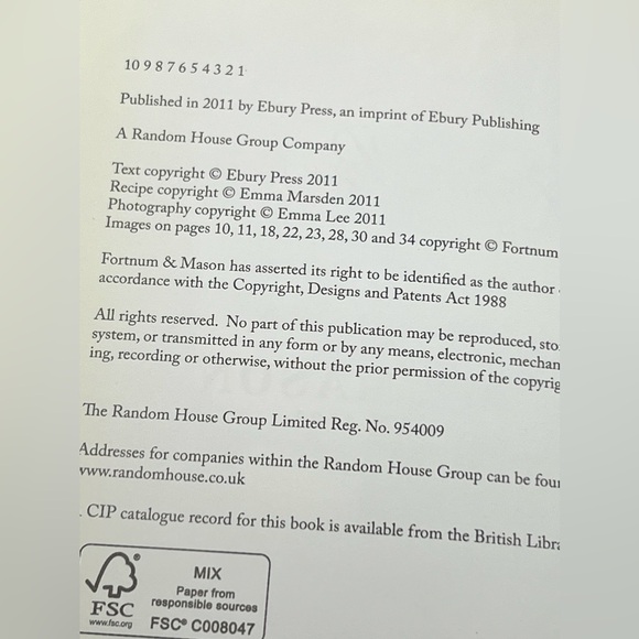 Fortnum & Mason 'Honey and Preserves' Recipe Book Yellow Hardcover Ebury Press - Picture 8 of 8